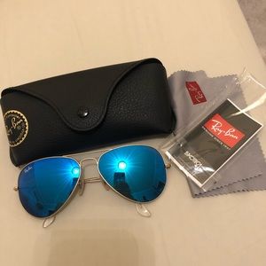 Rayban large aviators blue mirror flash lens